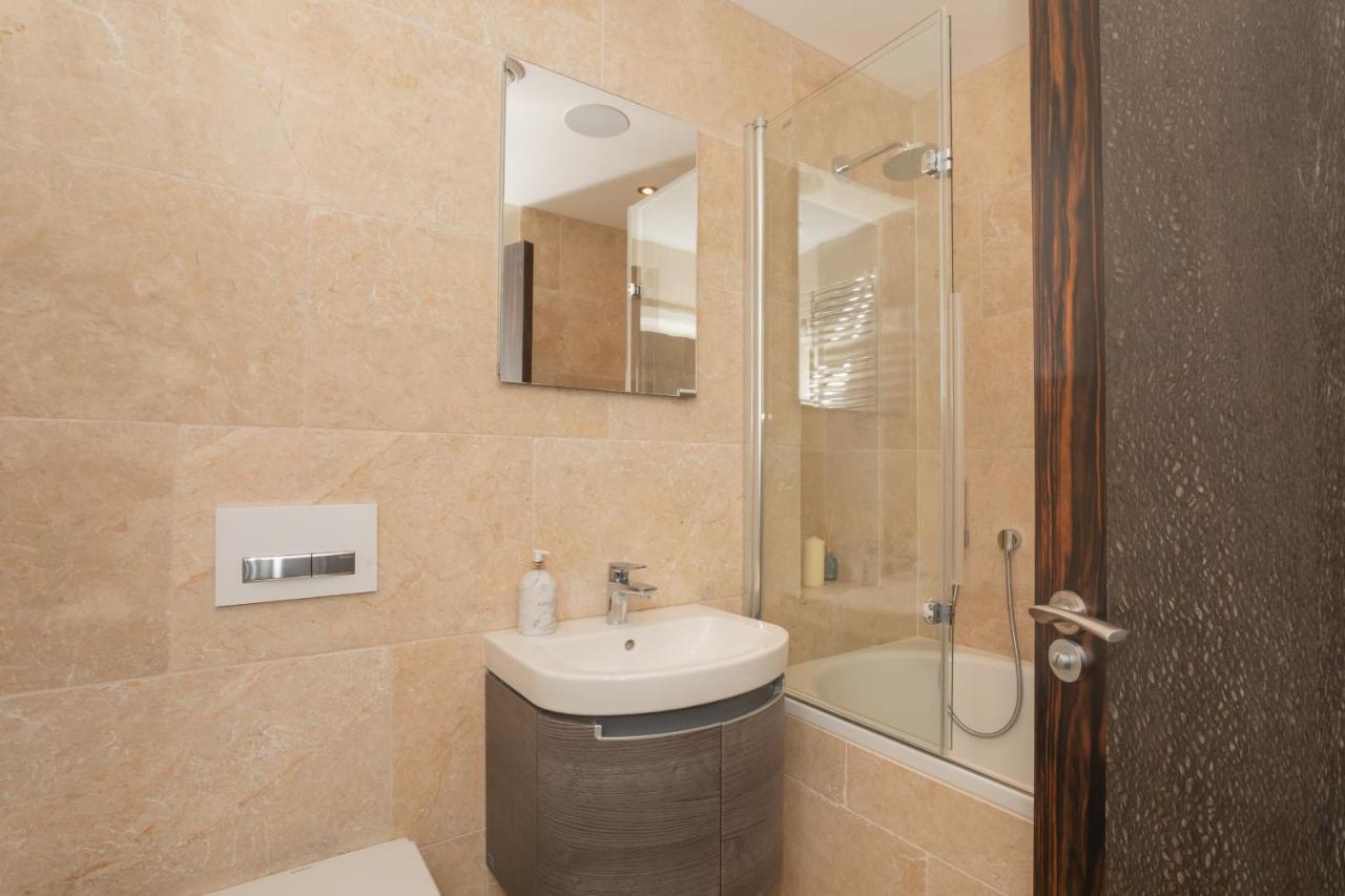 Henge House, Penthouse Apartment Bath Ngoại thất bức ảnh
